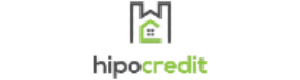 Hipocredit лого в виде зелёного маленького дома в более большом сером доме, под которым написано название компании.